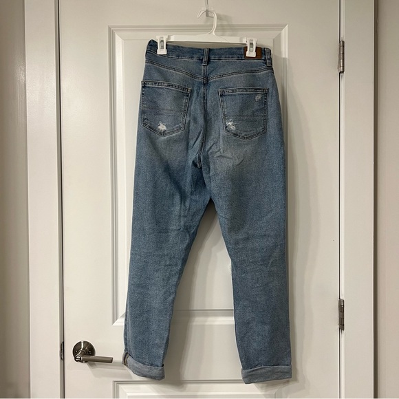 AE Ripped Mom Jean - Picture 8 of 10